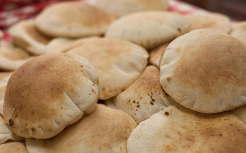 طريقة عمل الخبز الشامي في المقلاة 