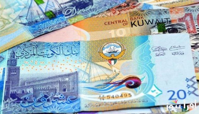 سعر الدينار الكويتي مقابل الجنيه المصري في السوق السوداء والبنك اليوم الثلاثاء 29-10-2024 للبيع والشراء